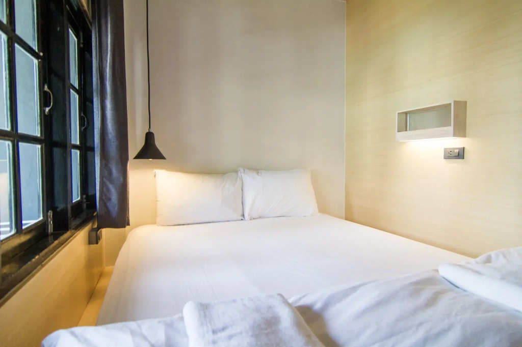 Box Poshtel