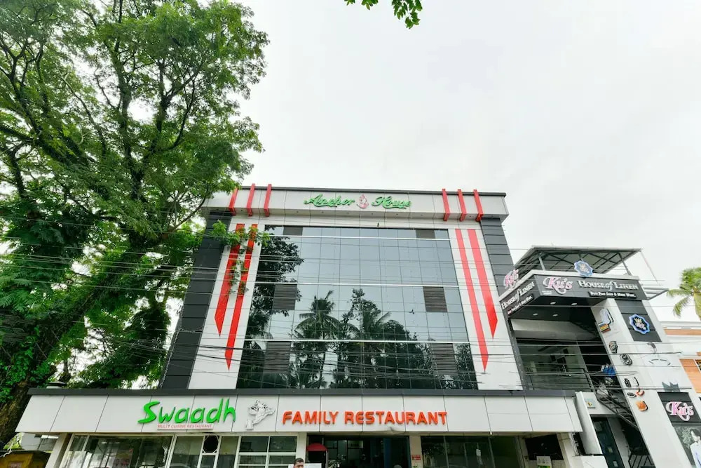 OYO 16532 Anchor House Hotel