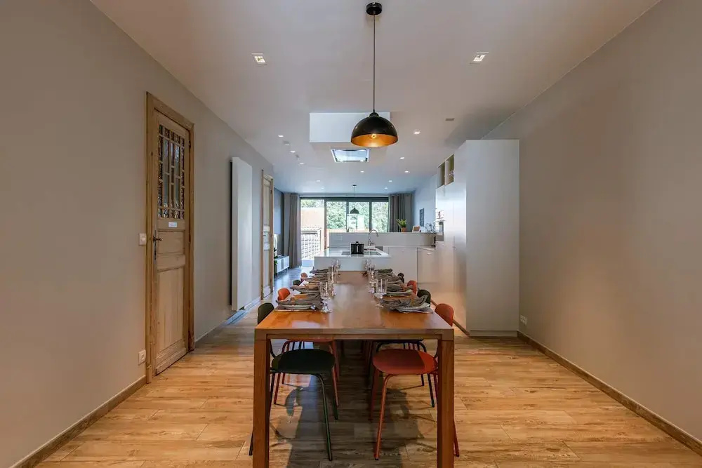 House Tilo Charming Holiday Home in Ypres for 8 Guests History Nature and Relaxation