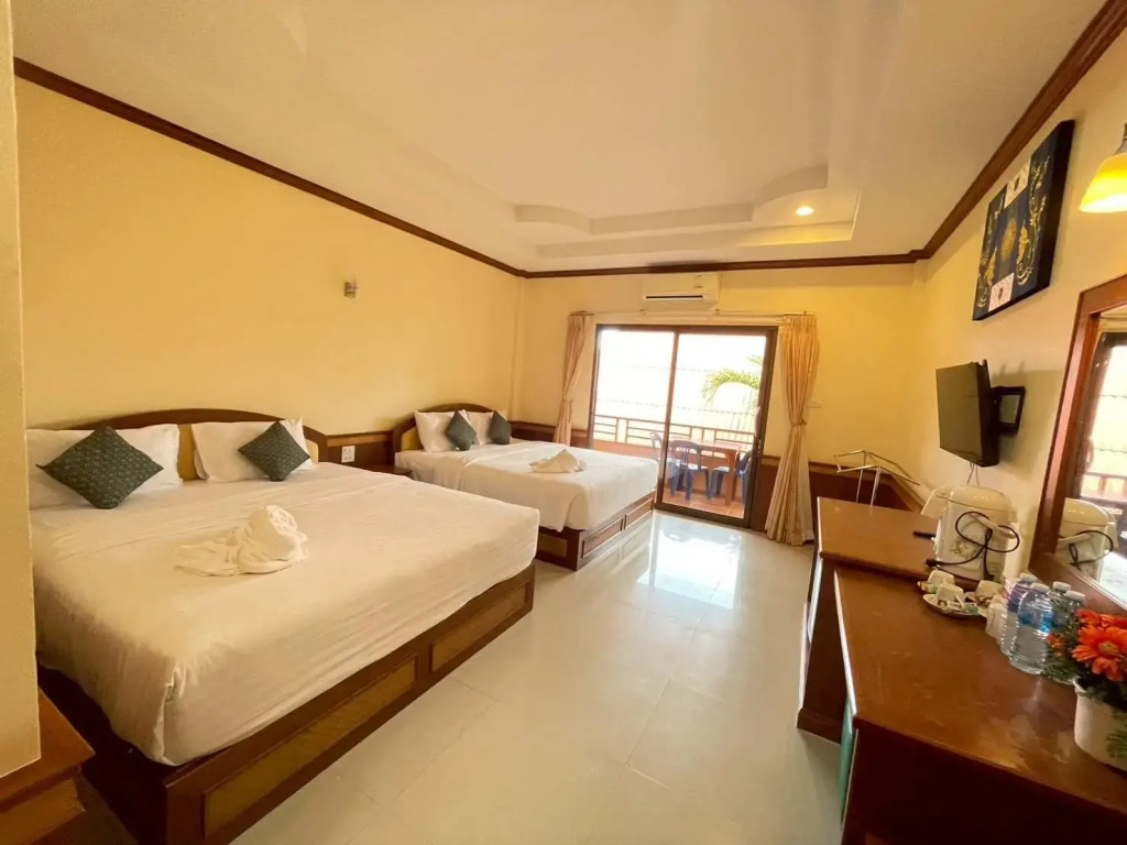 Kaibae Hut Resort