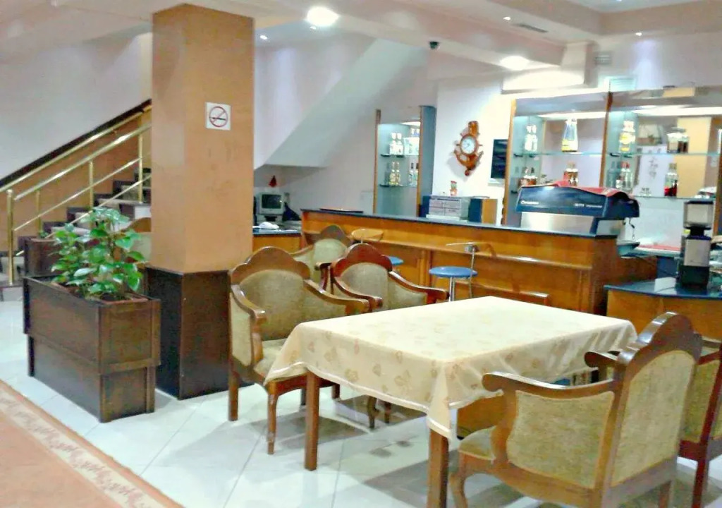 Meg Klaus Hotel