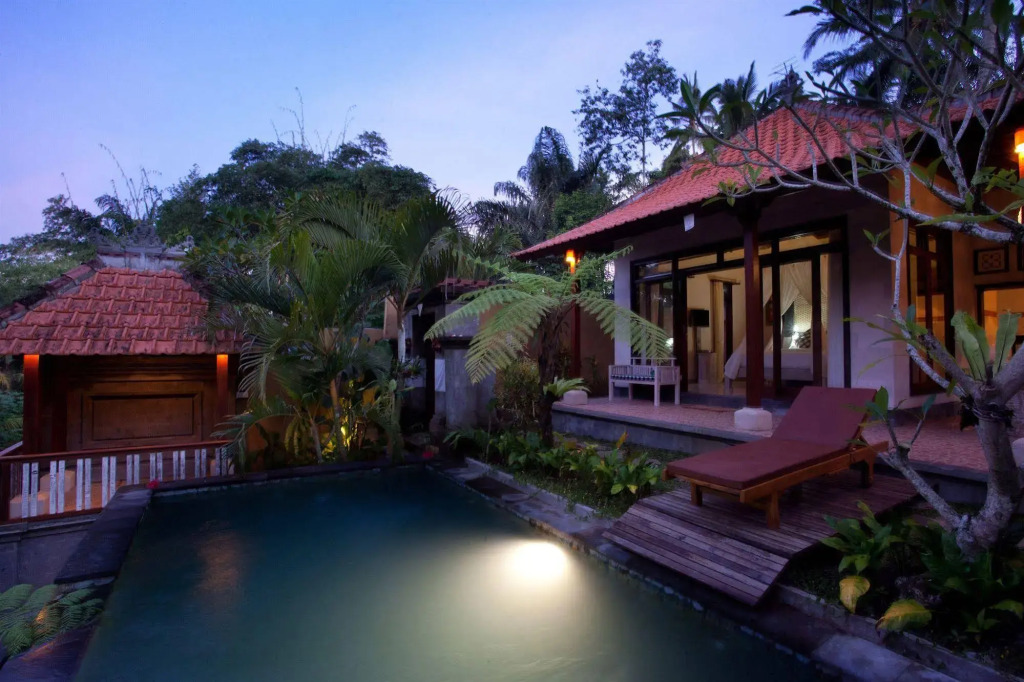Segening Villa