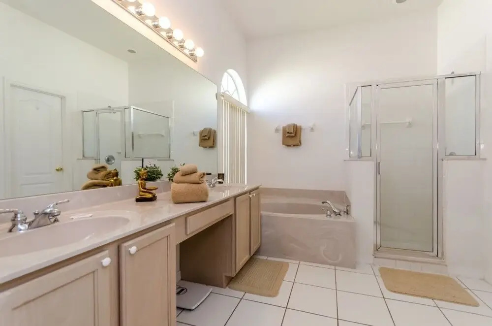 North Hampton Pool House