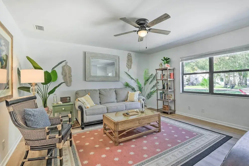 Central Gulfport Home < 1 Mi to the Beach!