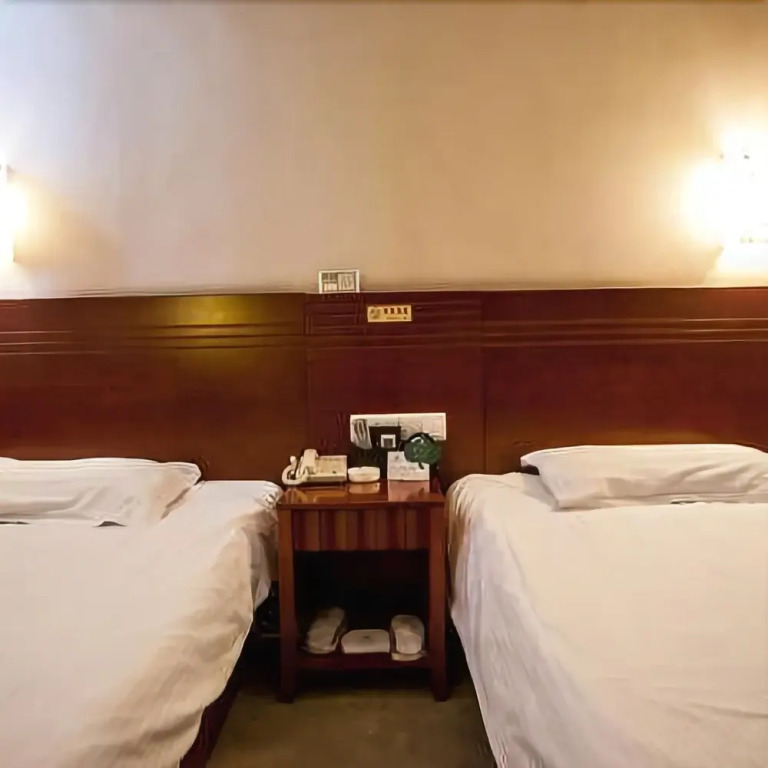 Qinhai Hotel