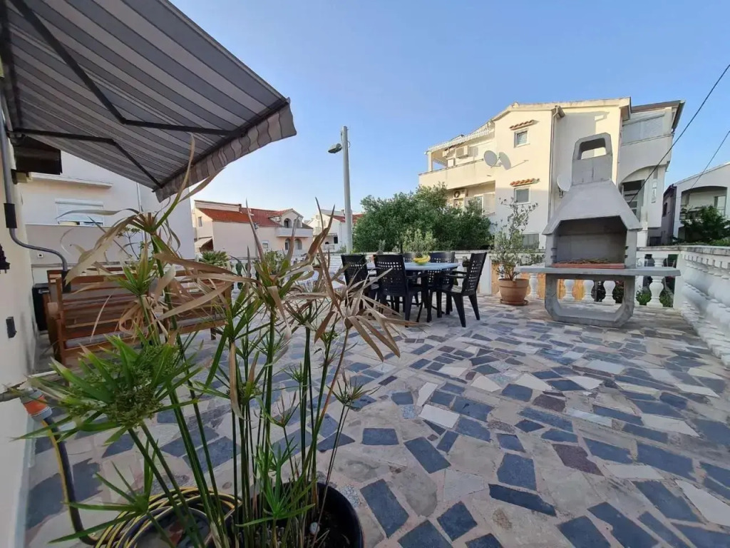 Apartmani Lovre i Zara