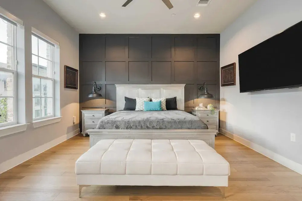 Town Lake Townhouse by Avantstay Hot Tub, Game Room & Skyline Views