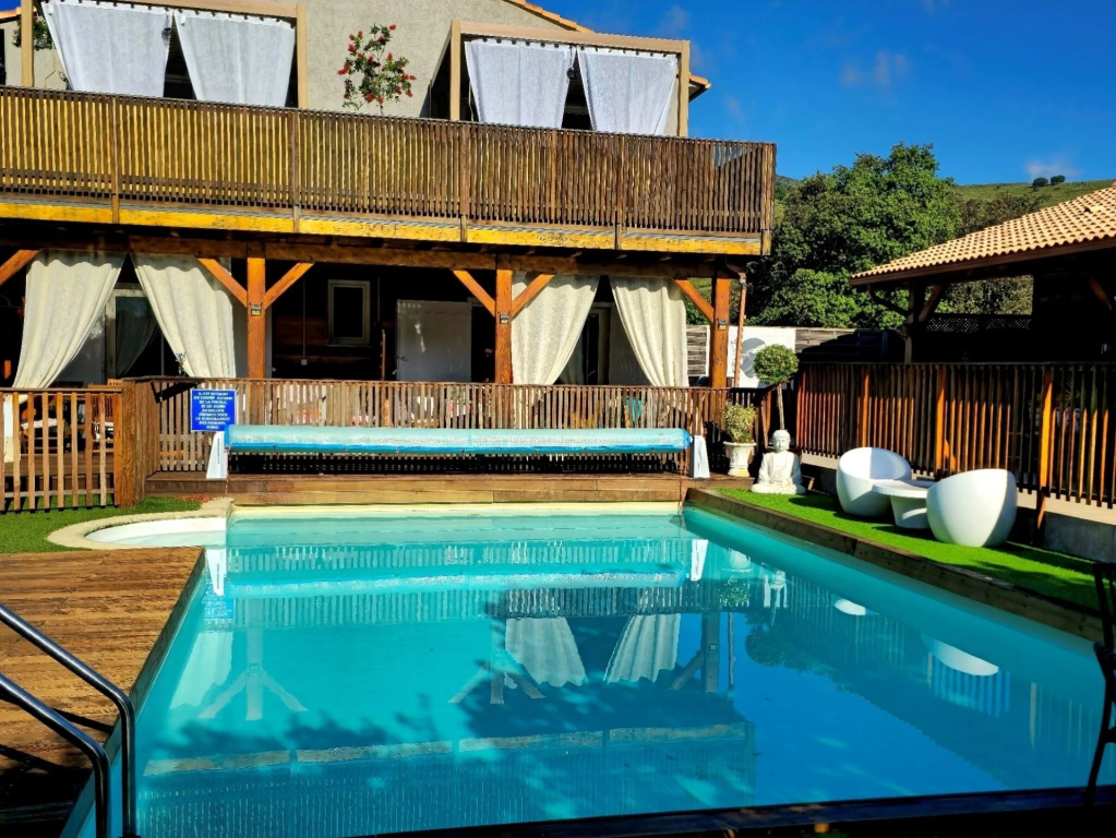 GITES O FIL DE LEAU piscine spa accès rivière