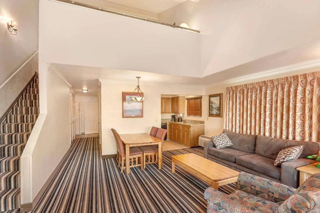 Lincoln Sands Oceanfront Resort, an Ascend Collection Hotel