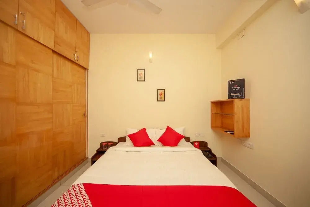 OYO 24394 Flagship Deepalakshmi T Nagar