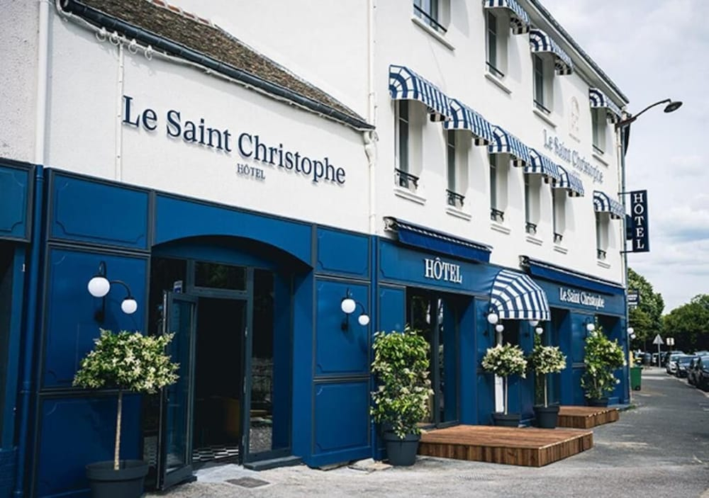 Hotel SaintChristophe Houdan