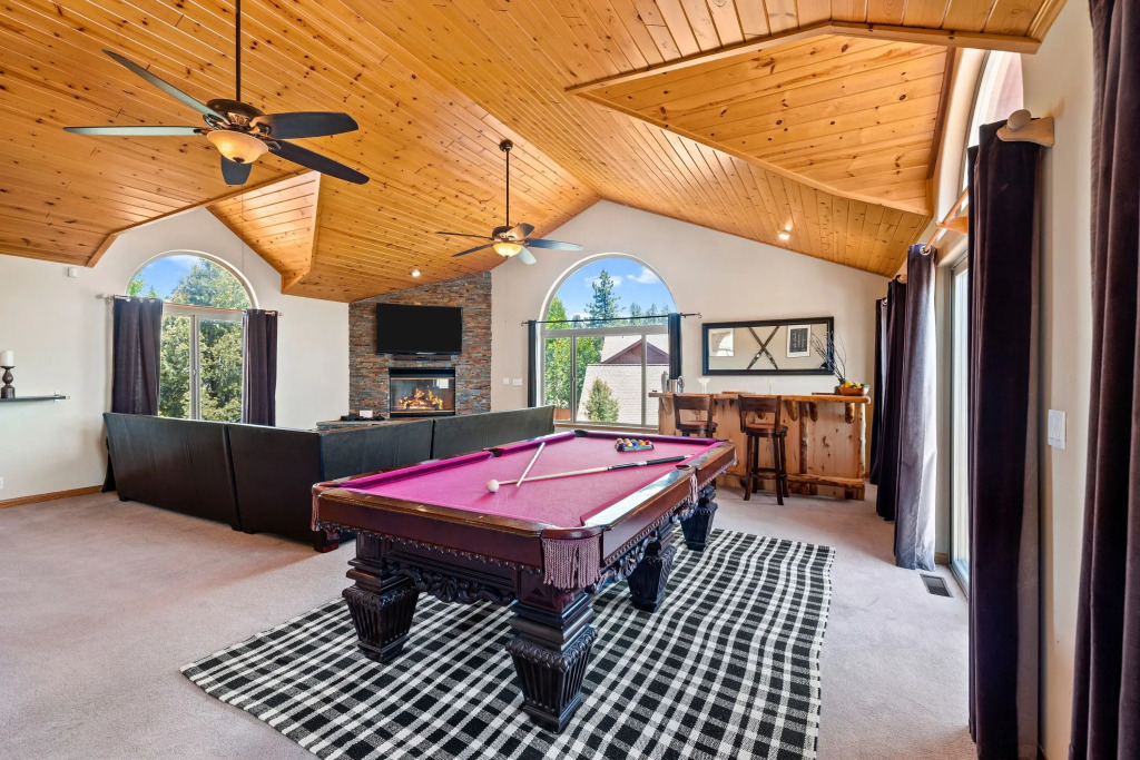 Linaker Lodge by Avantstay Gorgeous Cabin in Big Bear w/ Views