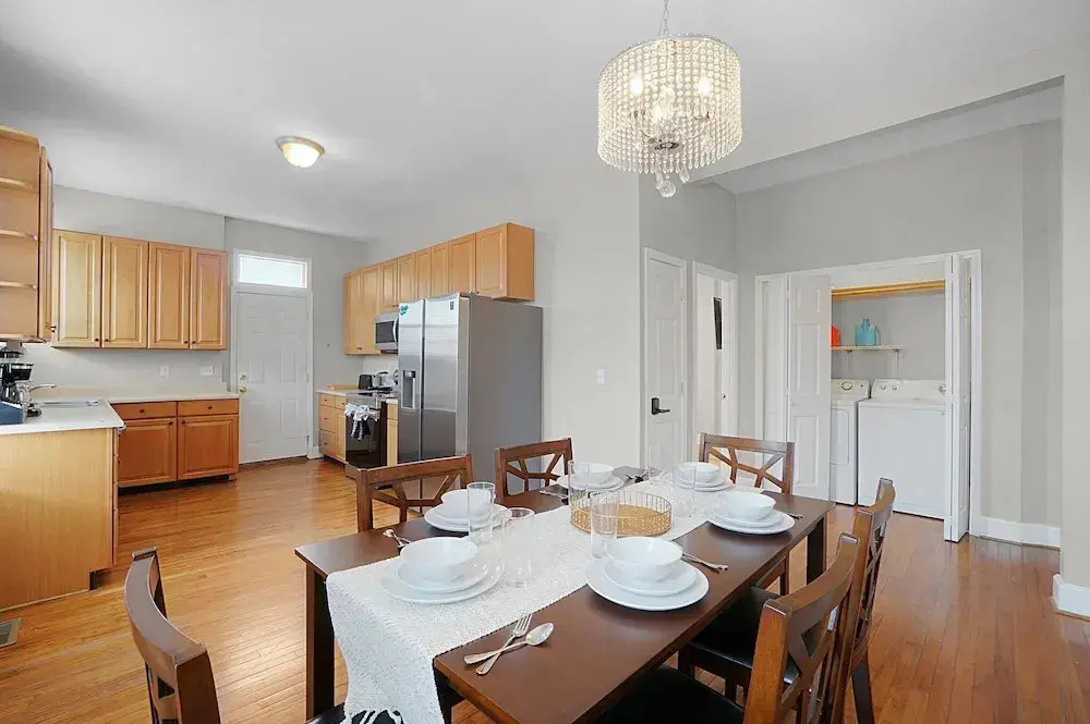 Spacious 3-Bedroom with King Bed
