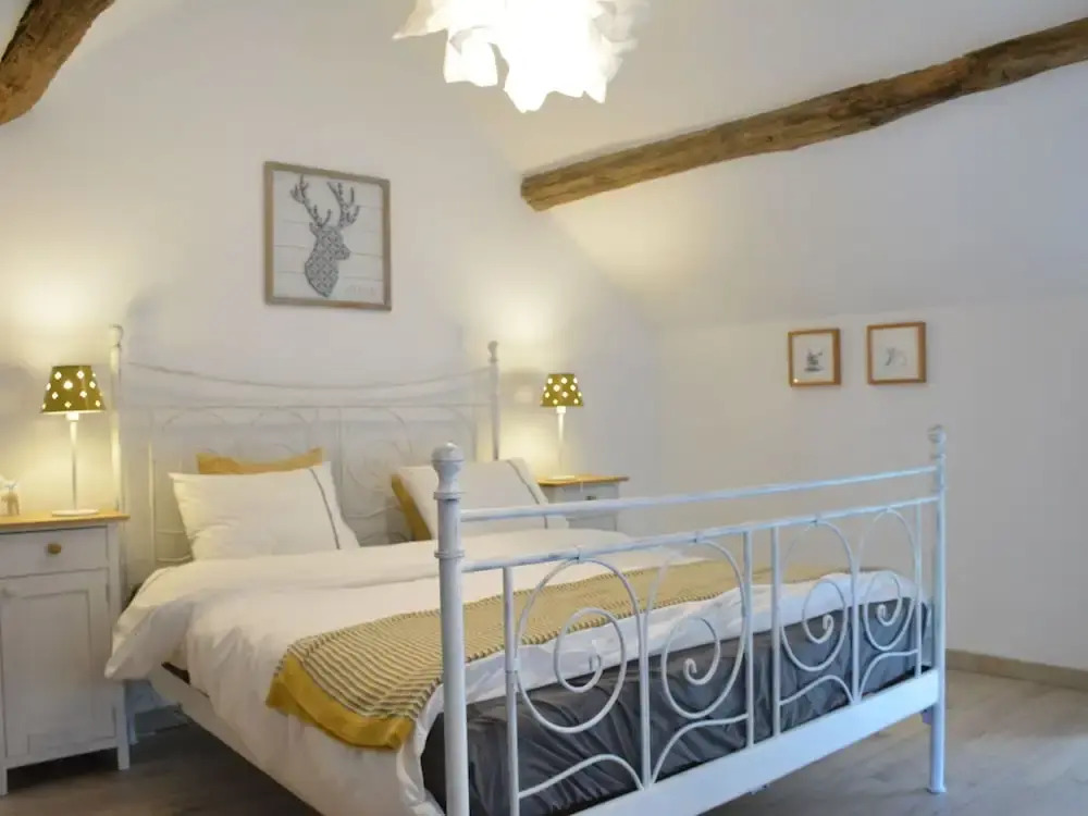 Heritage Holiday Home in Assesse on Hilltop