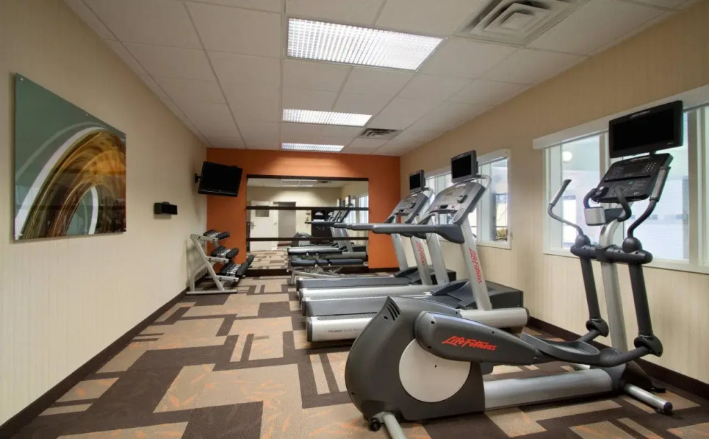 Courtyard by Marriott West Orange