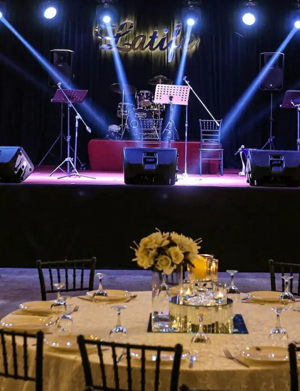 Grand Ayzek Otel