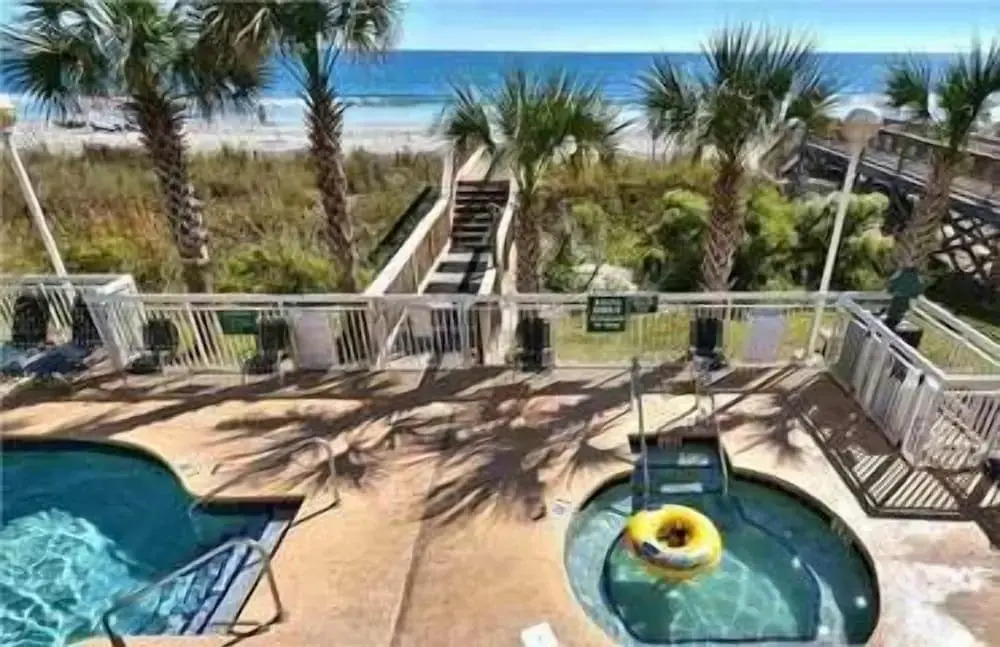 Crescent Shores N - 702