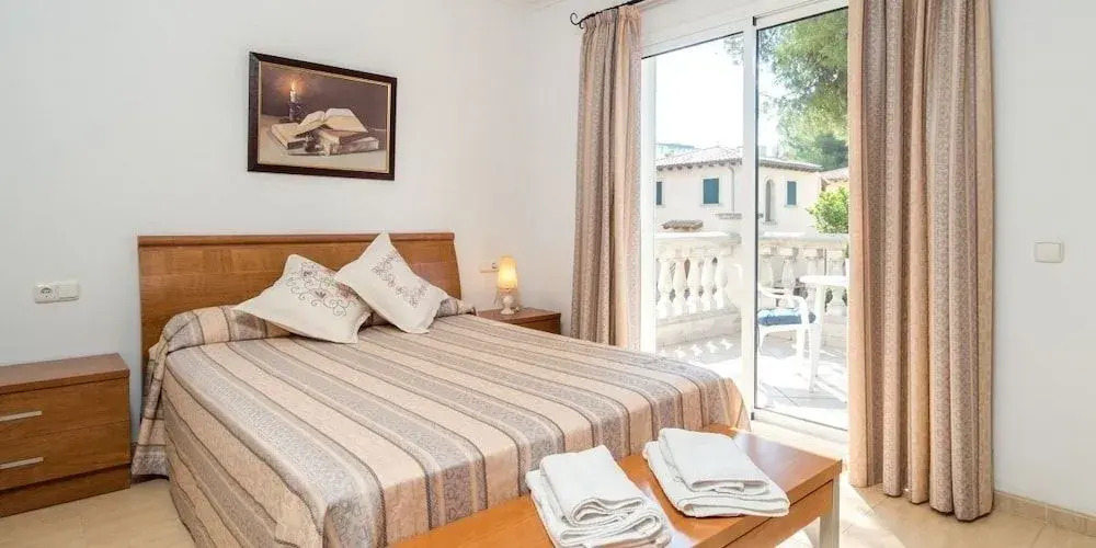 E186 Tamarells by Mallorca Villa Selection