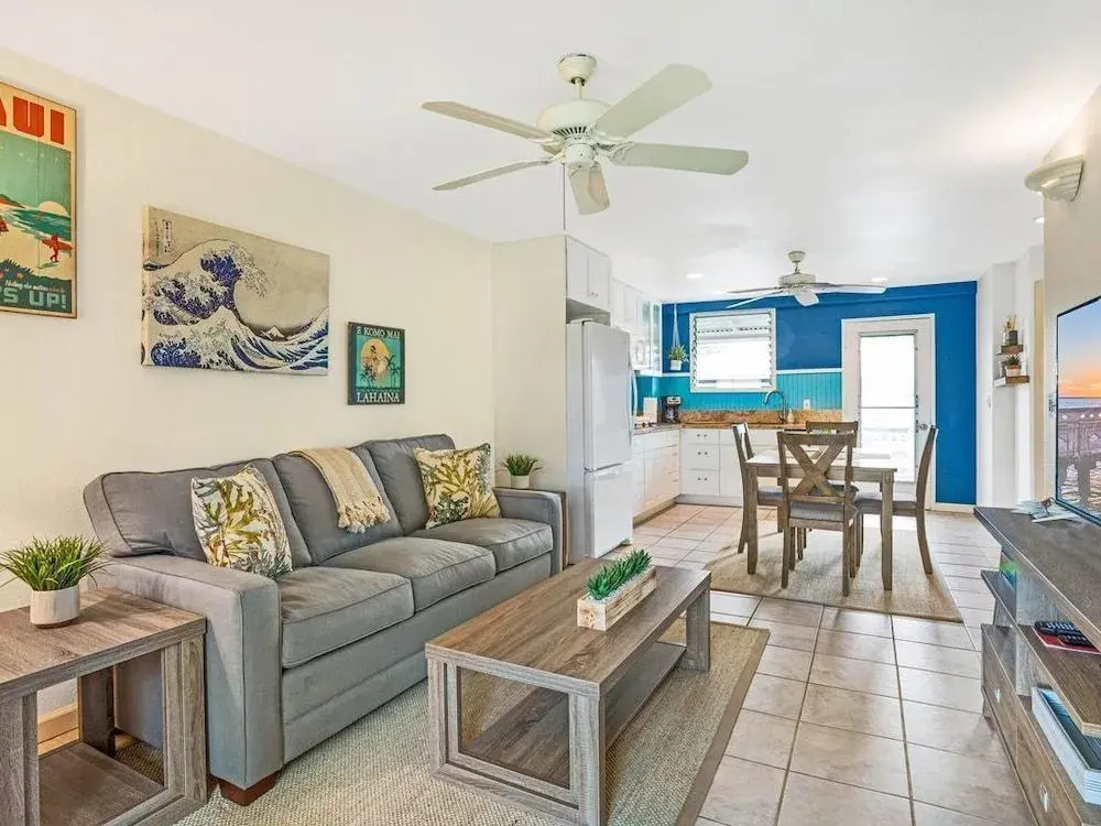 Lahaina Luxury Beach Condos