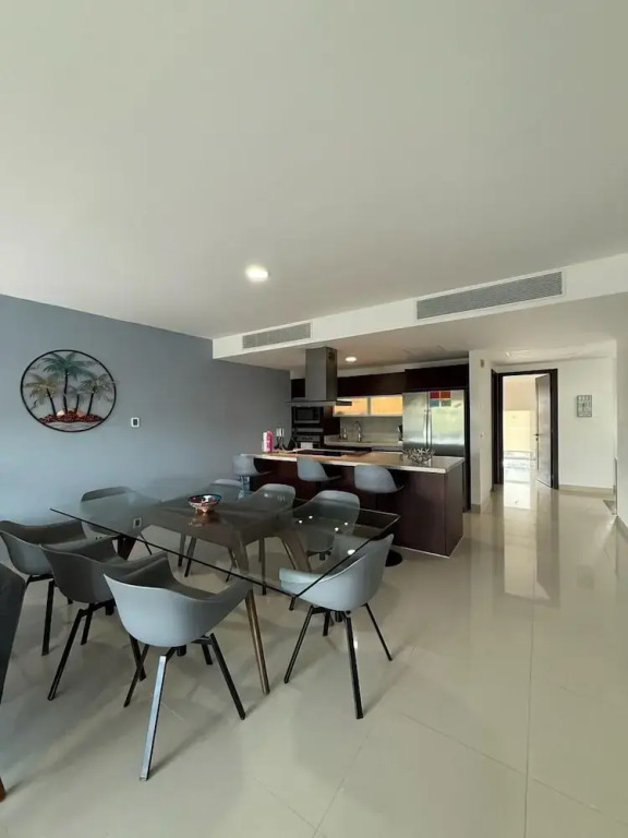 New Casa Paradise Ocean View 2 Bedroom Apts