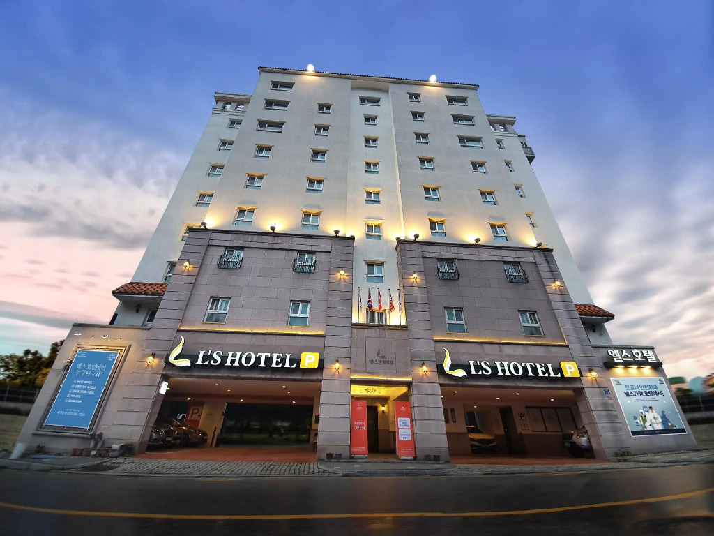 L'S Hotel