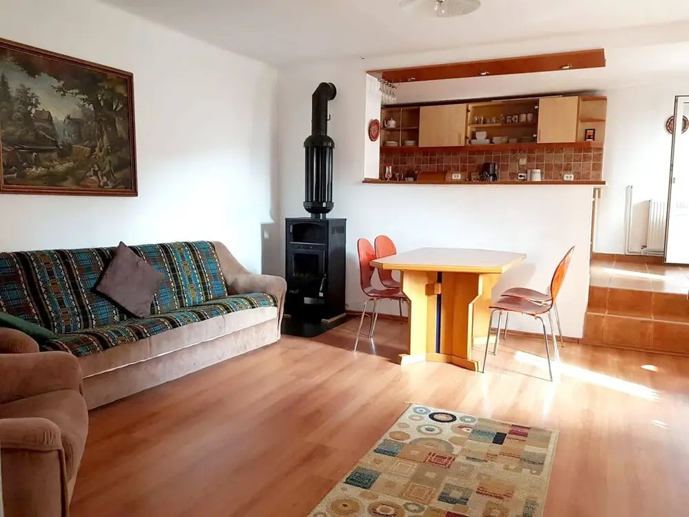 House with 3 Bedrooms in Sighișoara, with Wonderful Mountain View, Enclosed Garden And Wifi