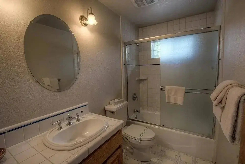 South Lake Tahoe - 4 BR Home Gas BBQ - LTA 8110