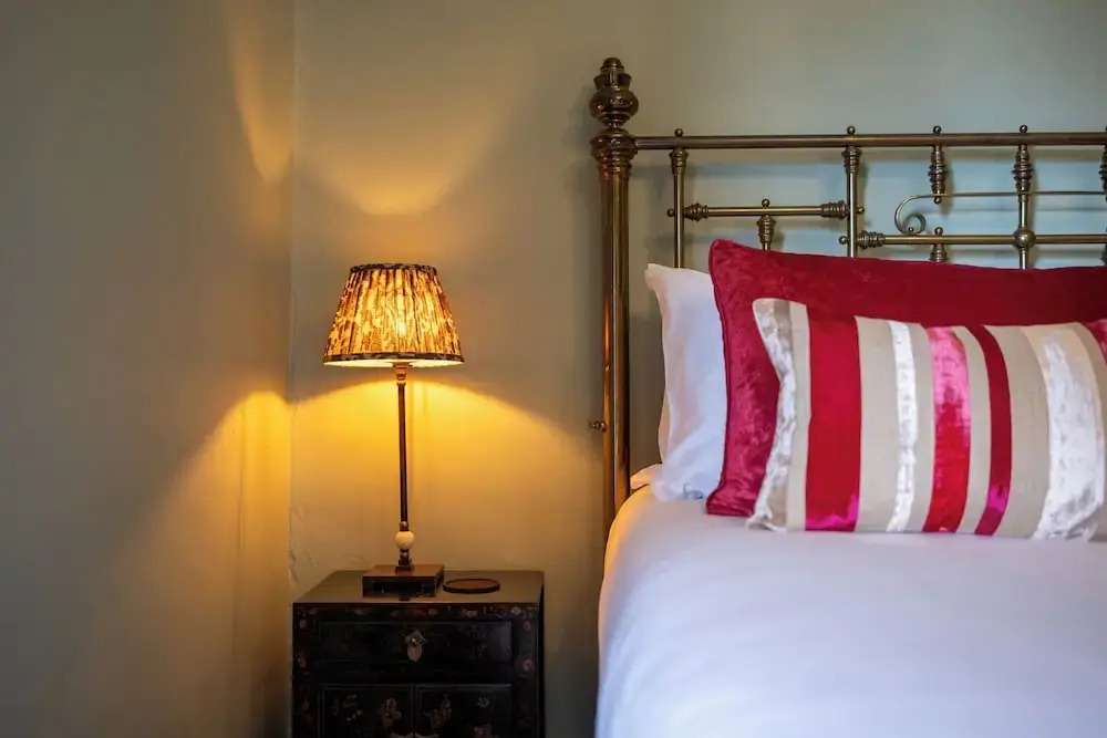 Stunning 4BD Home in Worcestershire