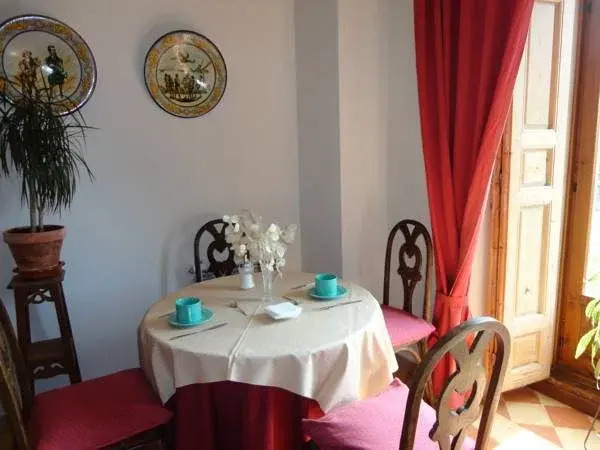 Hostal Puerta Medina