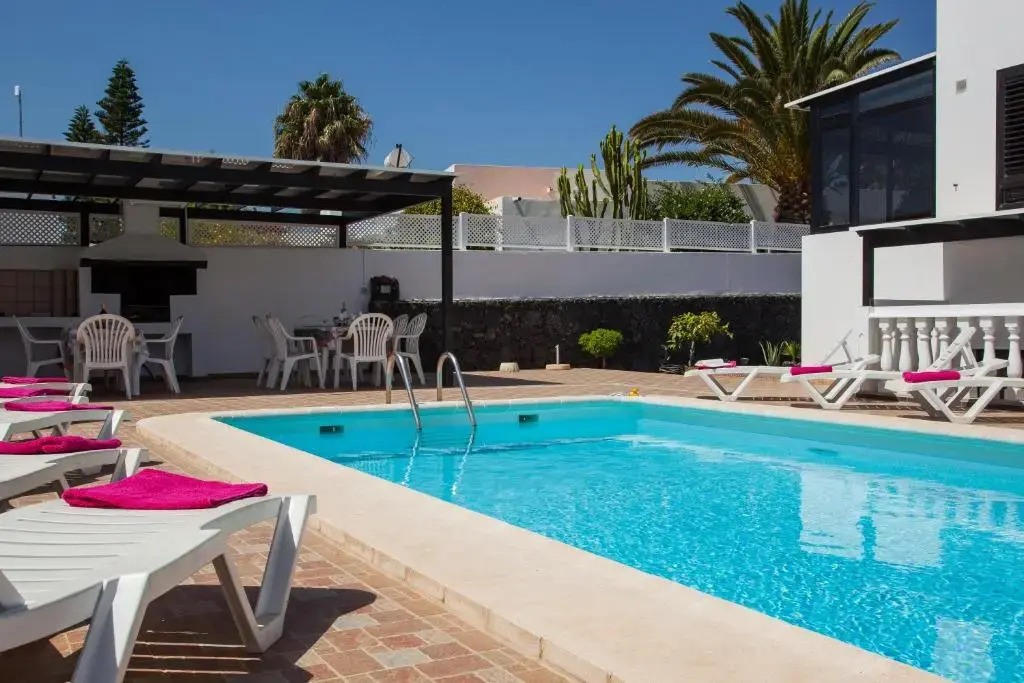 Villa Alvaro Dos by Villa Plus