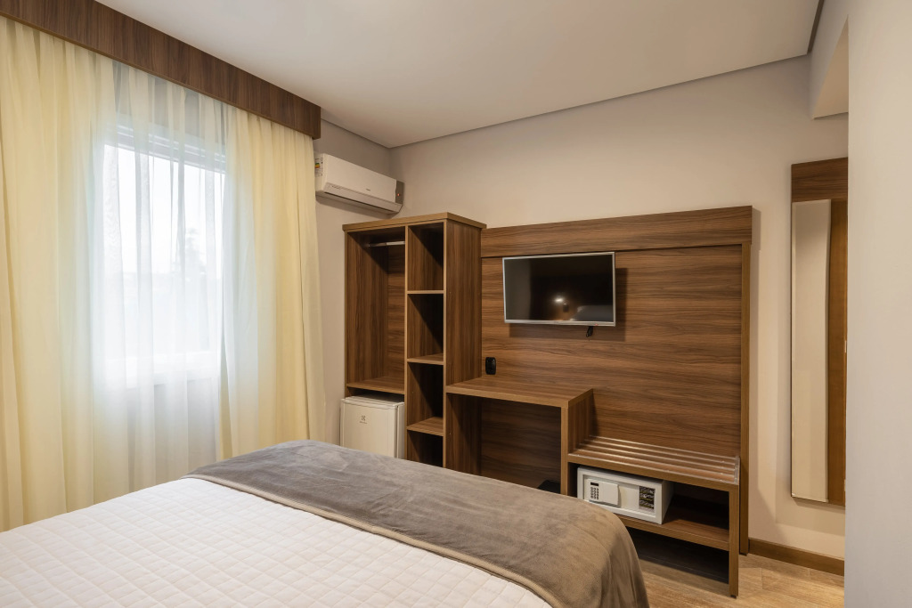 Hotel Fioreze Primo - 800m da Rua Coberta