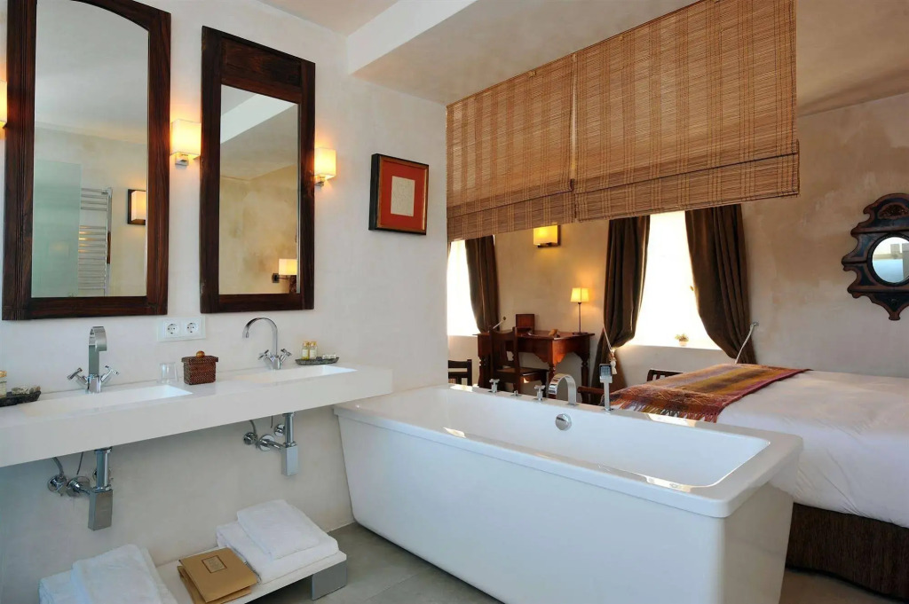 Hotel Boutique V - by Grupo Tribu