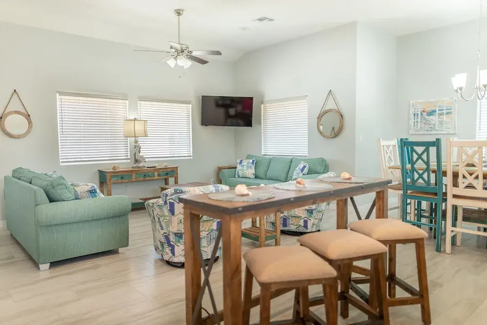 Always Beachin 4 Bedroom Home