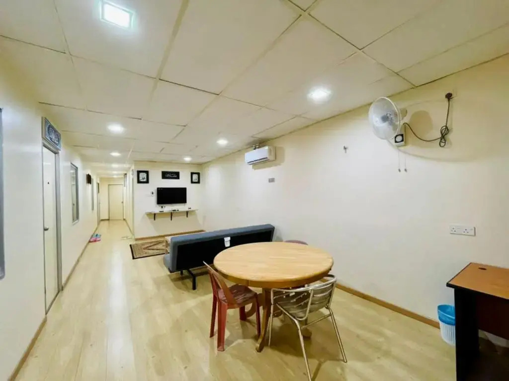 Pak Long Shoplot Homestay 2