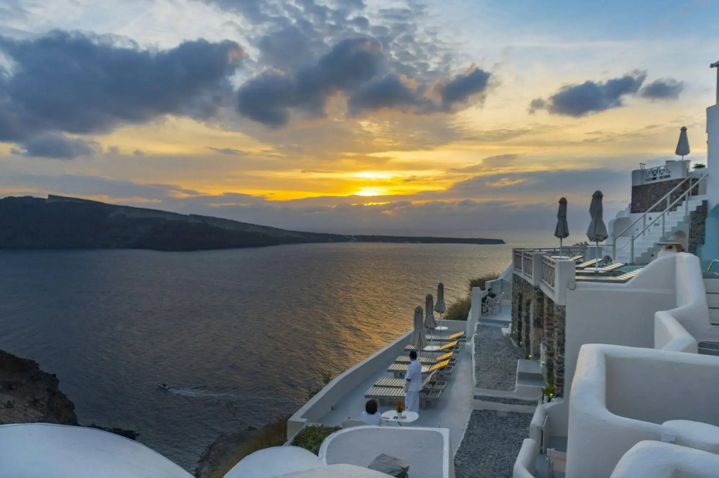 Oia Mare Villas