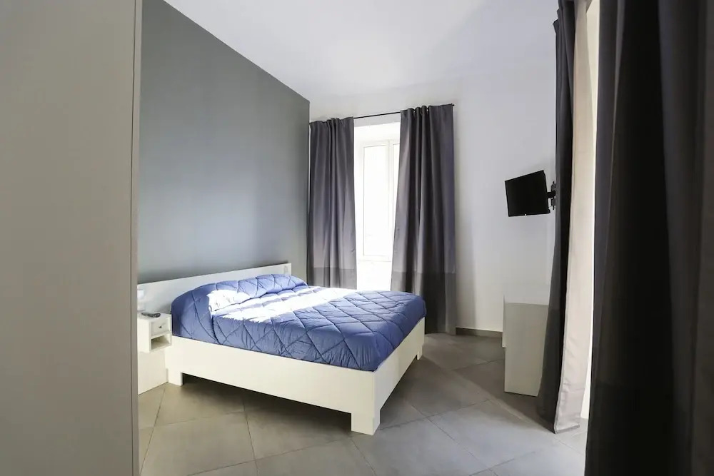 Duomo 34 Guest Room