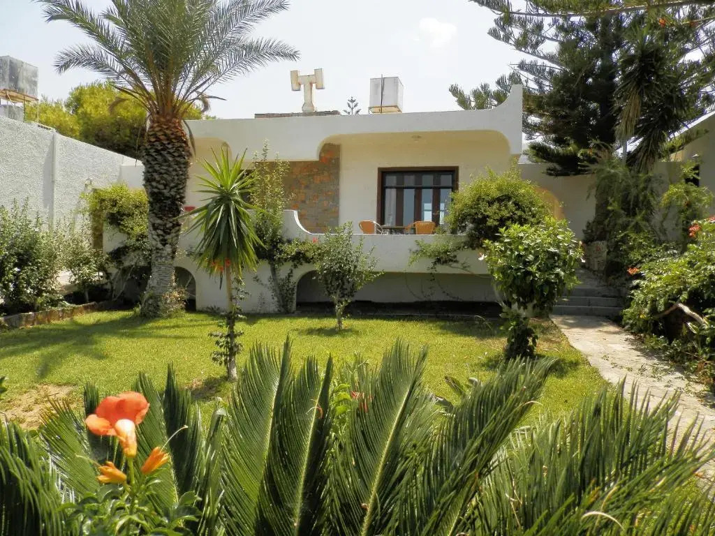 Kazamia Apartments with Sharing Pool