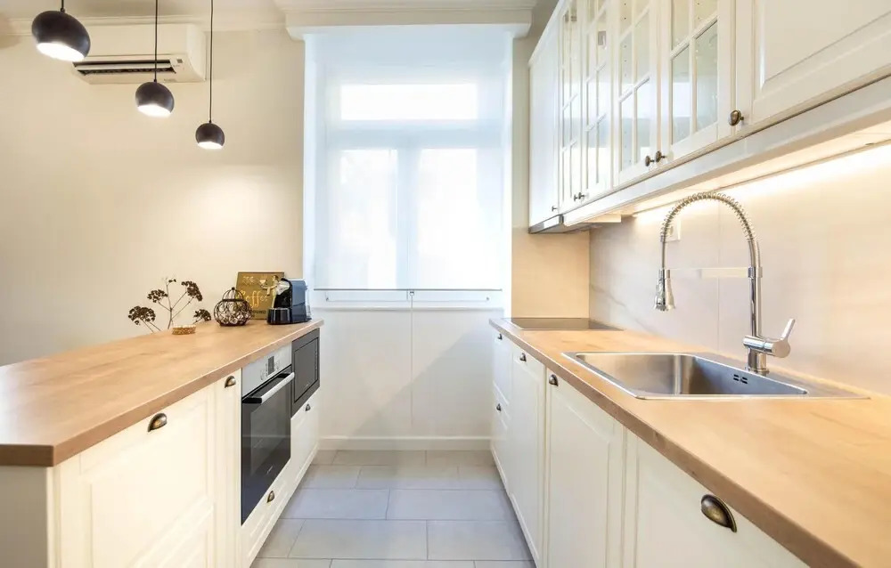 Nice Apartment in Split With 2 Bedrooms and Wifi