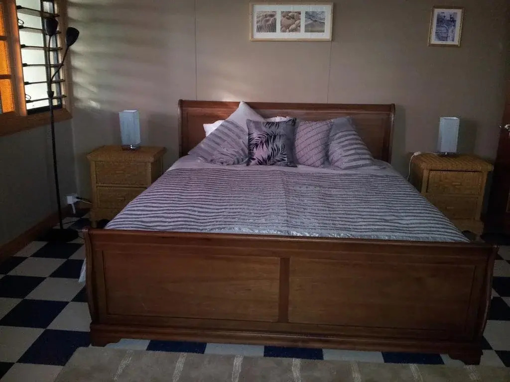Outback deli B&B