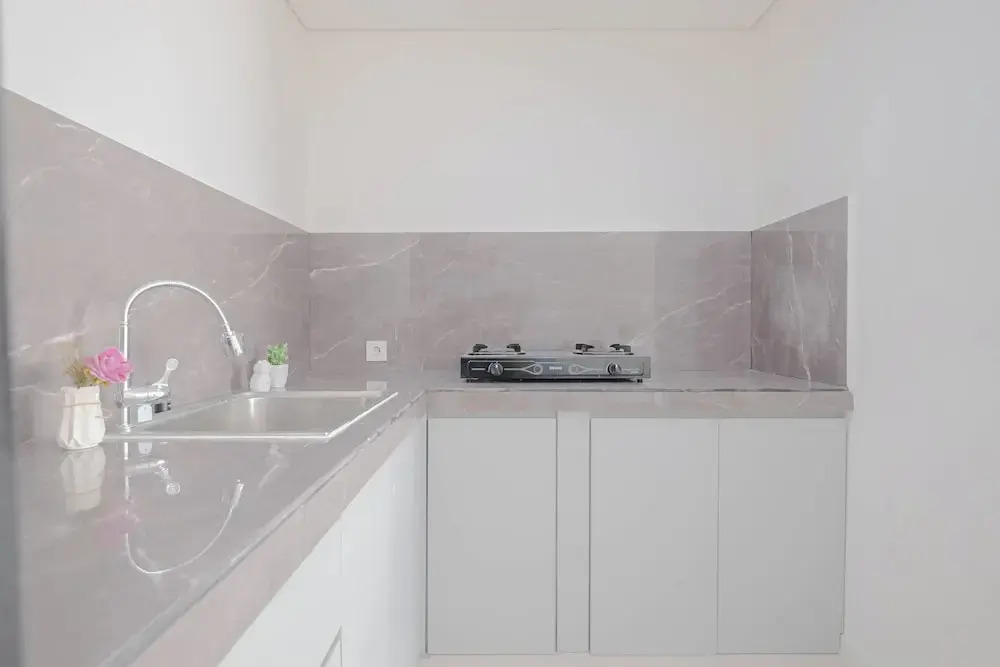 Spacious 3Br At Daan Mogot City Apartment