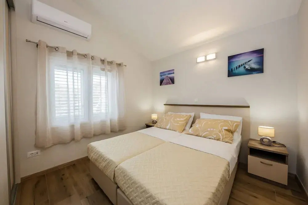 Two-bedroom Apartment Near Beach