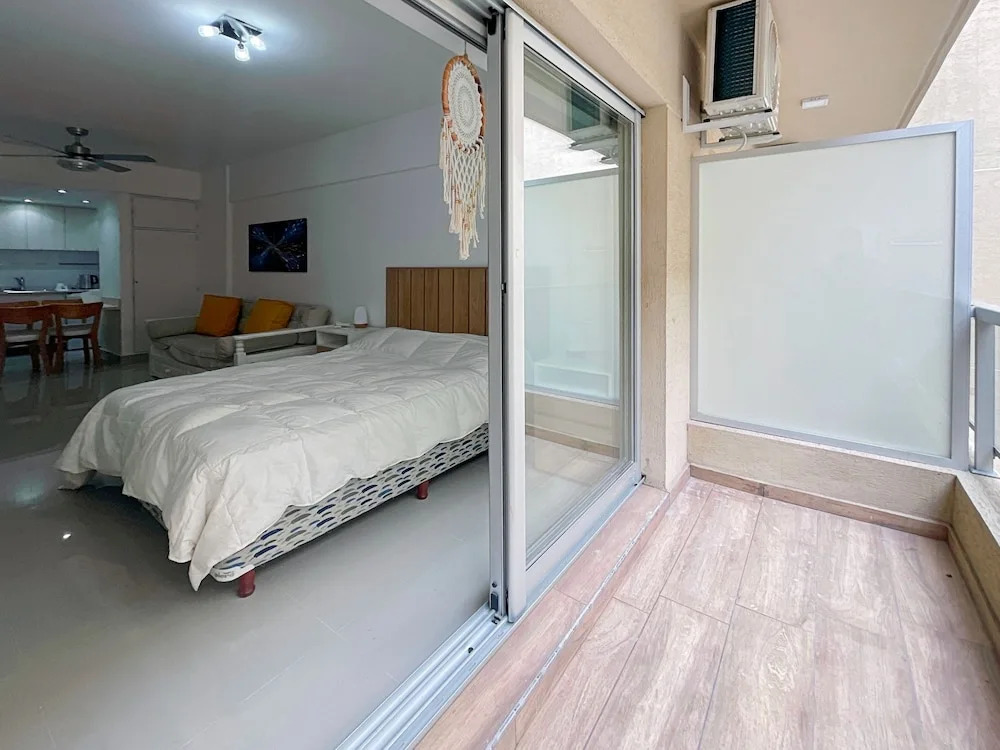 Oasis en San Telmo- Estudios de Lujo con Piscina, Seguridad y Más