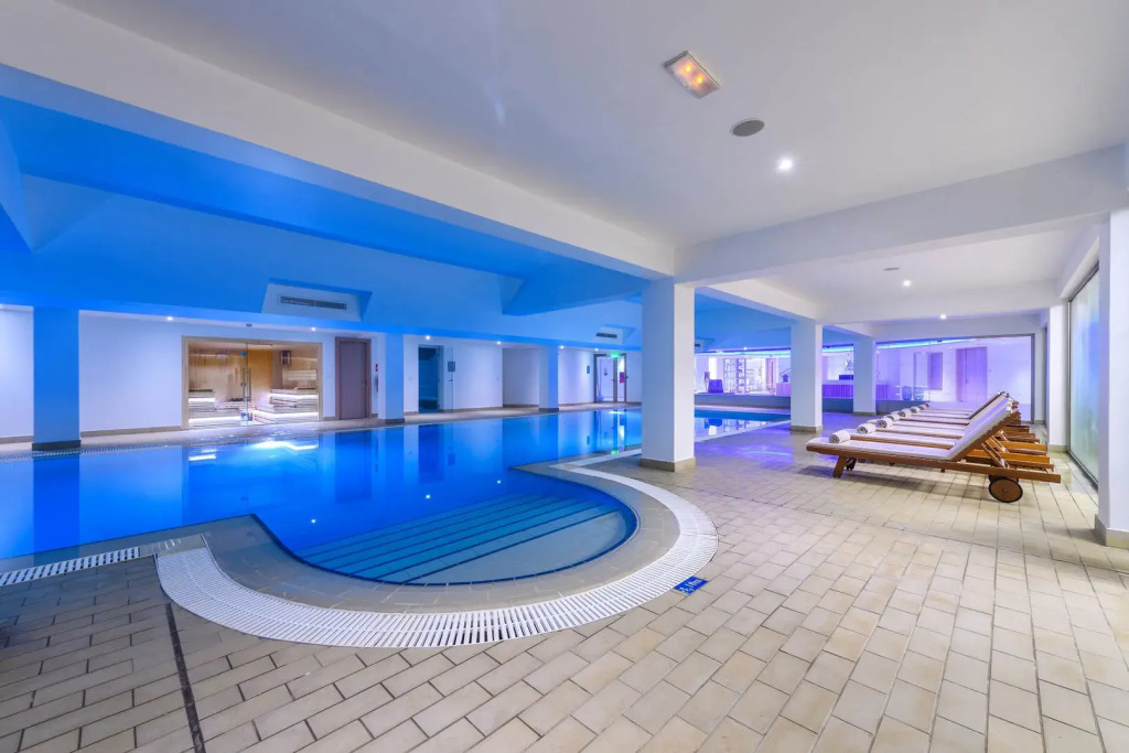 Asterias Beach Hotel