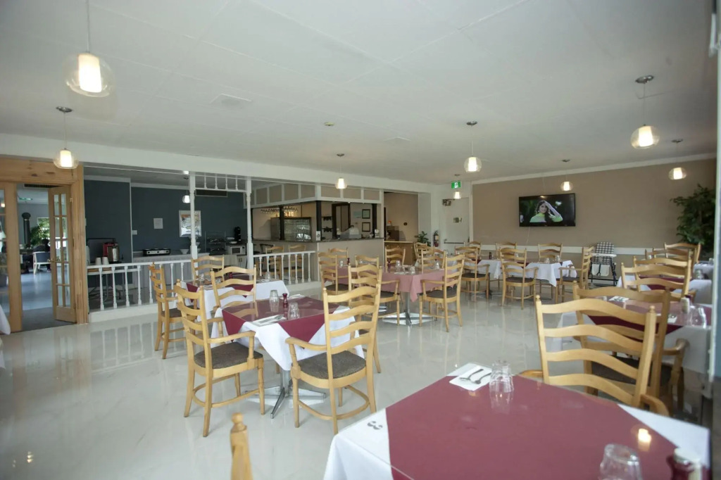 Canadas Best Value Inn and Suites Woodstock