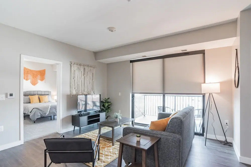 FRONTDESK Flux Apts Downtown Des Moines
