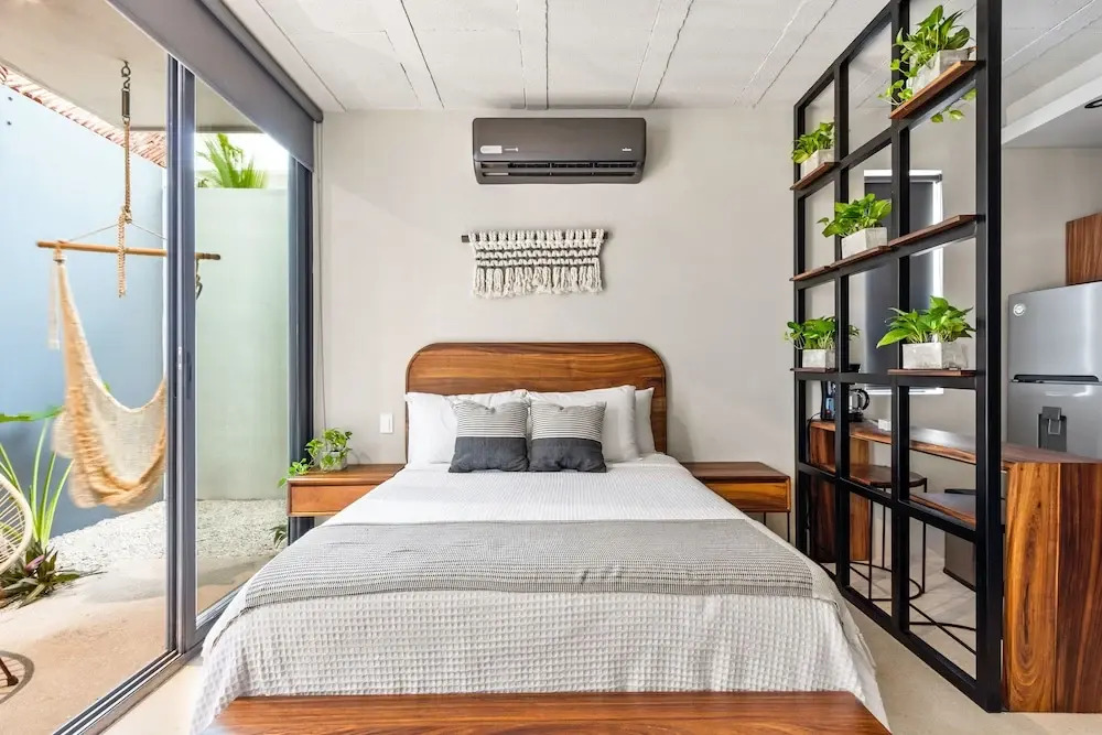 Searena Boutique Condos - Adults Only