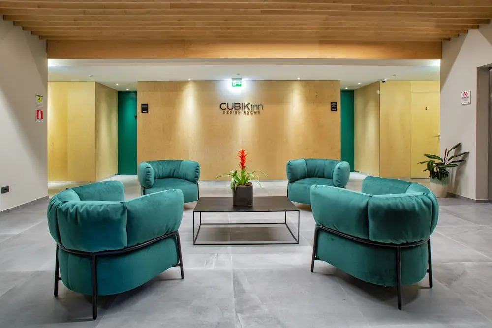 Cubik Inn