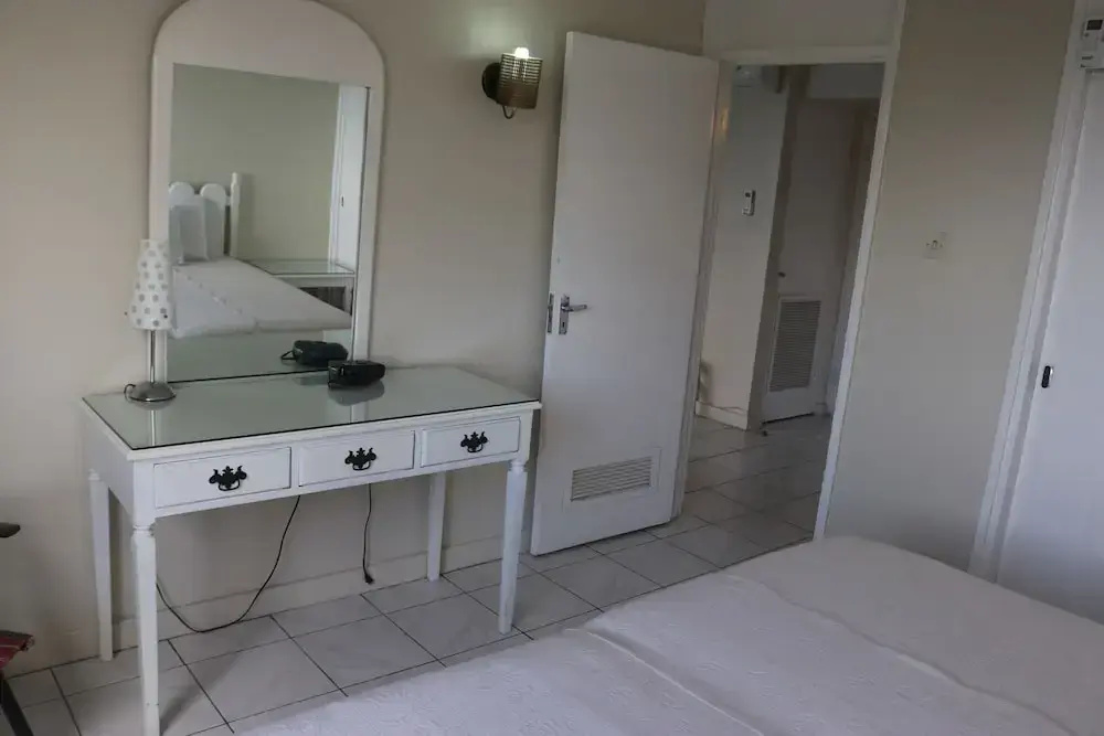 Angel Fish Beach Suites - Turtle Tower