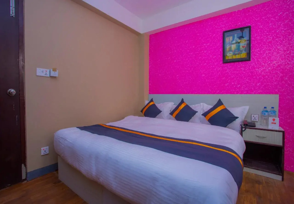 Hotel The Hub By OYO Rooms