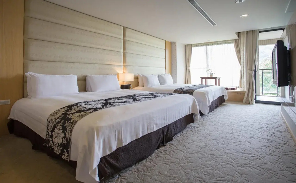 Tai-Yi Red Maple Resort